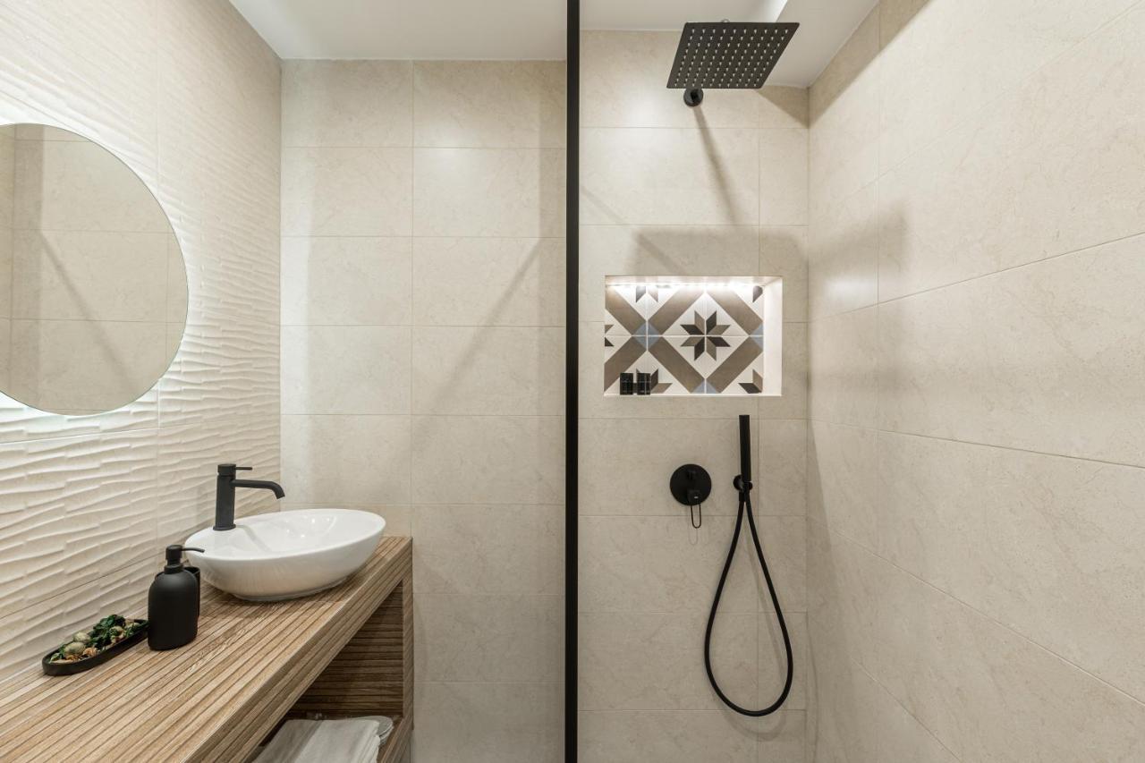 Ermoo Athens Modern Living Aparthotel Exterior photo